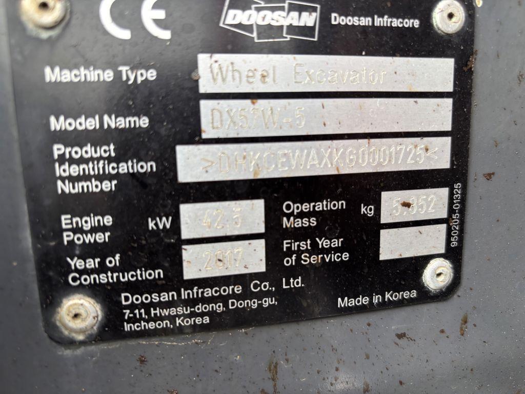 Doosan DX57W-5 Wielgraafmachines